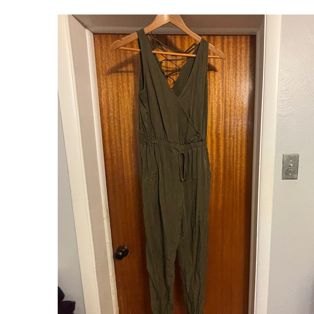Ethereal by Paper Crane Olive Green Lace Up Back Surplice Jumpsuit Womens Small